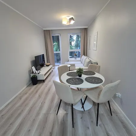 Centrum Z Darmowym Podziemnym Parkingiem *