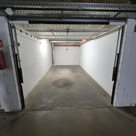 Centrum Z Darmowym Podziemnym Parkingiem