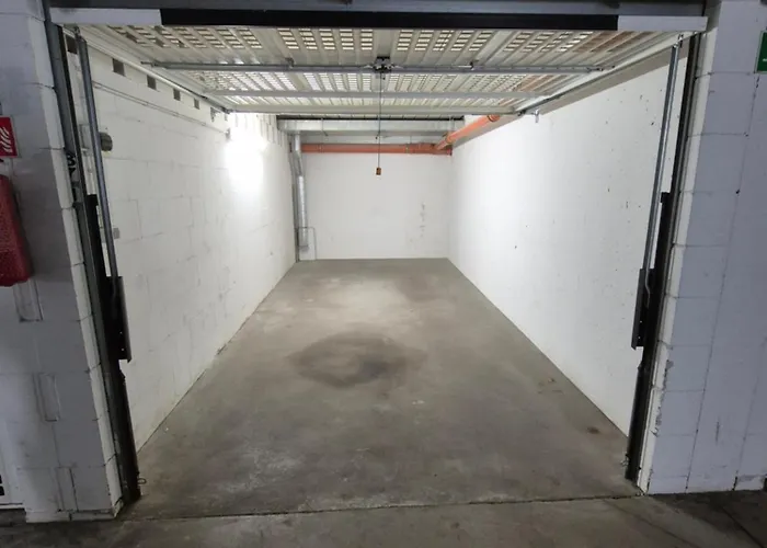 Centrum Z Darmowym Podziemnym Parkingiem